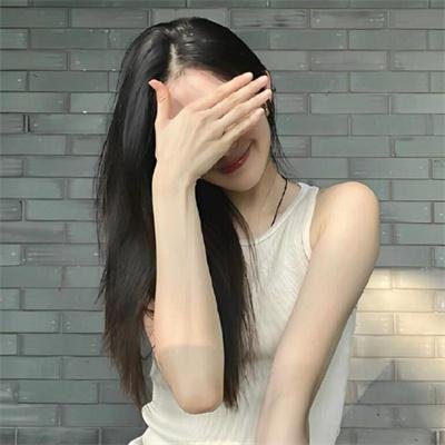 像两滴水